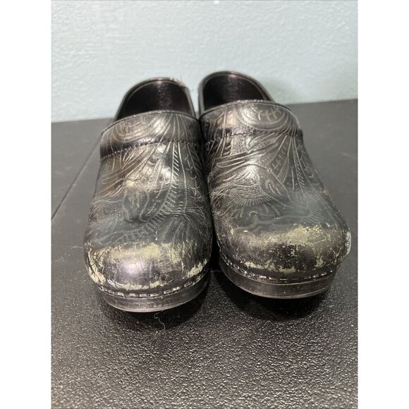 Dansko Shoes Womens Sz 37 Black Tooled Leather Clogs Comfort Nursing Non Slip - Picture 2 of 8